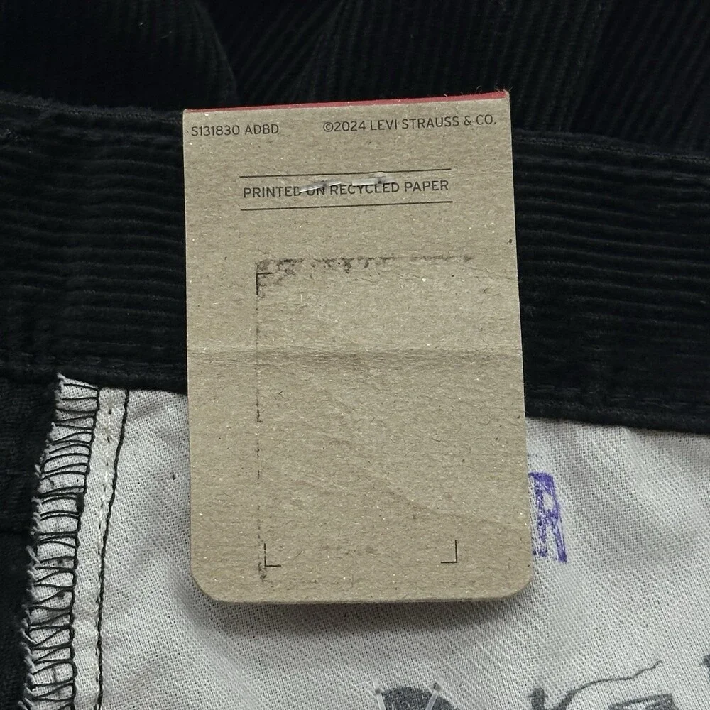 Levi's 565 Loose Straight Men's Size 32x34 Black 100% Cotton Corduroy Jeans NWT